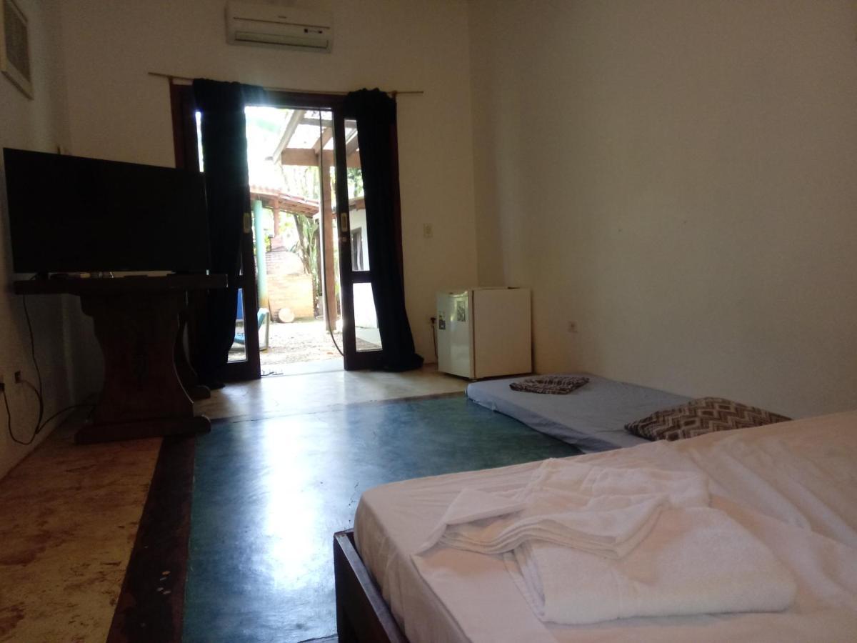 Lindas Suites A Uma Quadra Da Praia E Centro Ubatuba Exterior foto