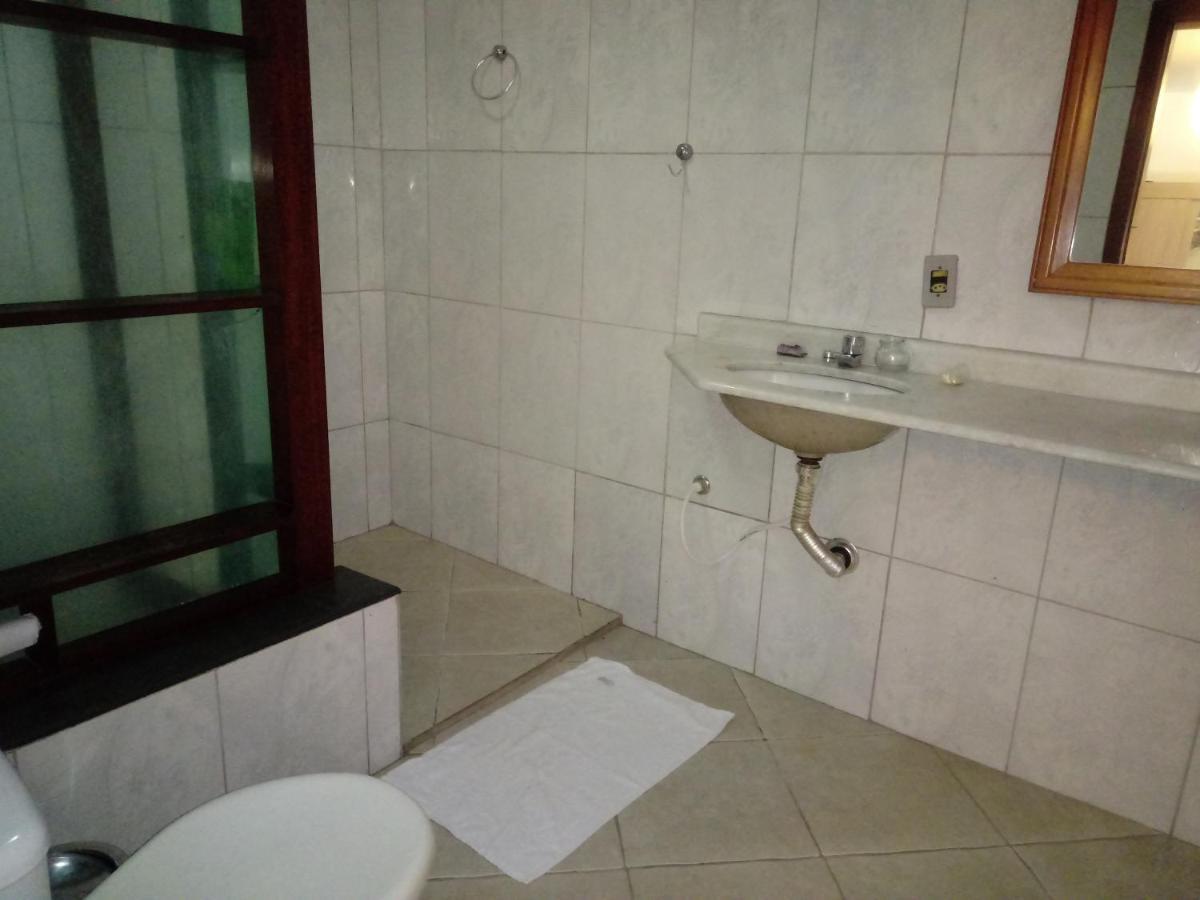 Lindas Suites A Uma Quadra Da Praia E Centro Ubatuba Exterior foto
